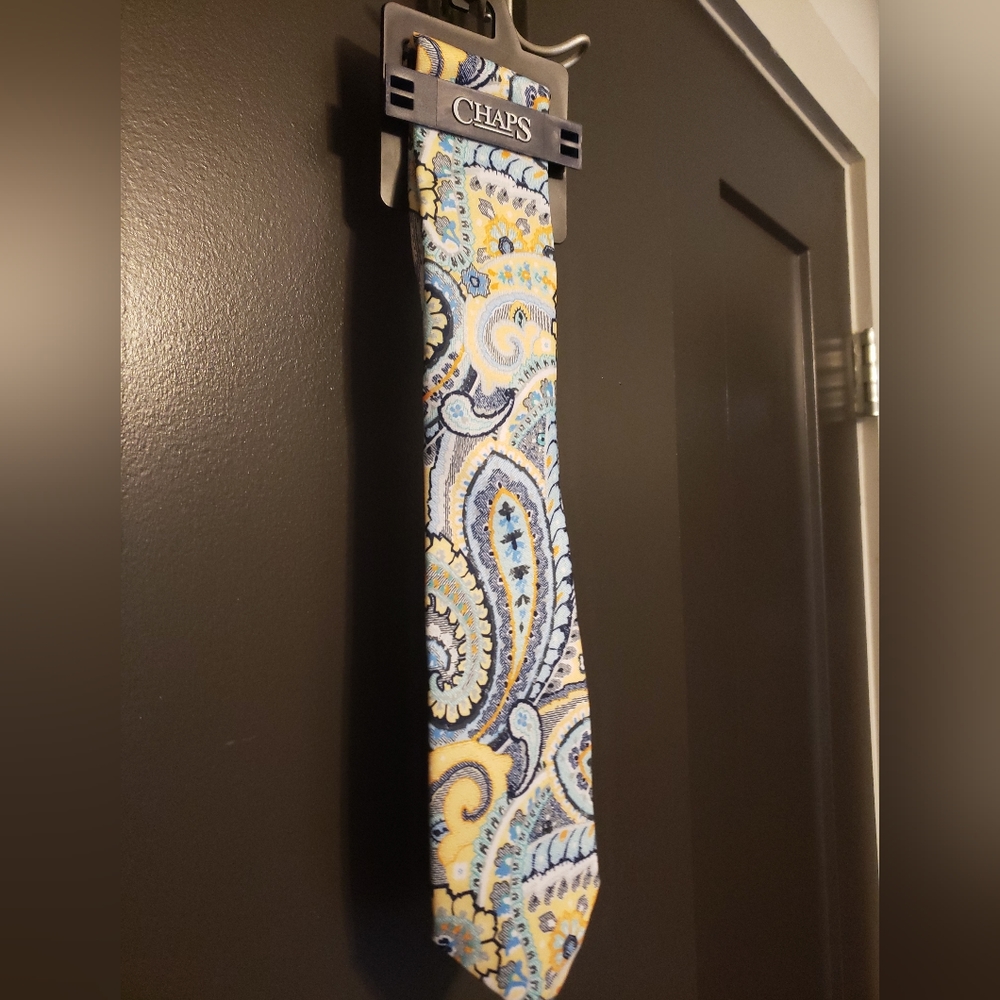 Chaps Men's Tie Yellow & Blue Paisley - NWT